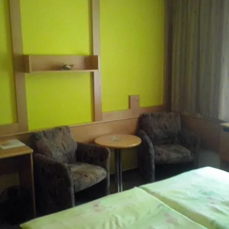 Hotel Amfora 3*